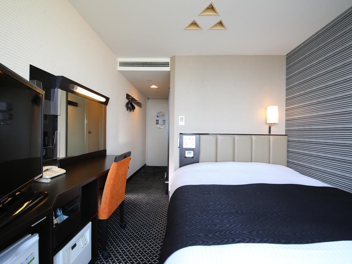 Apa Hotel & Resort Tokyo Bay Makuhari Chiba Exteriör bild